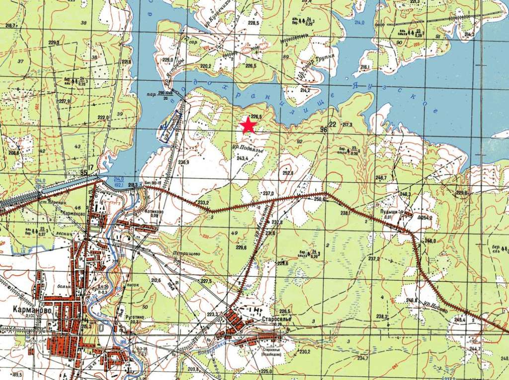 Место обнаружения советского истребителя ЛаГГ-3 недалеко от поселка Карманово Гагаринского района Смоленской области